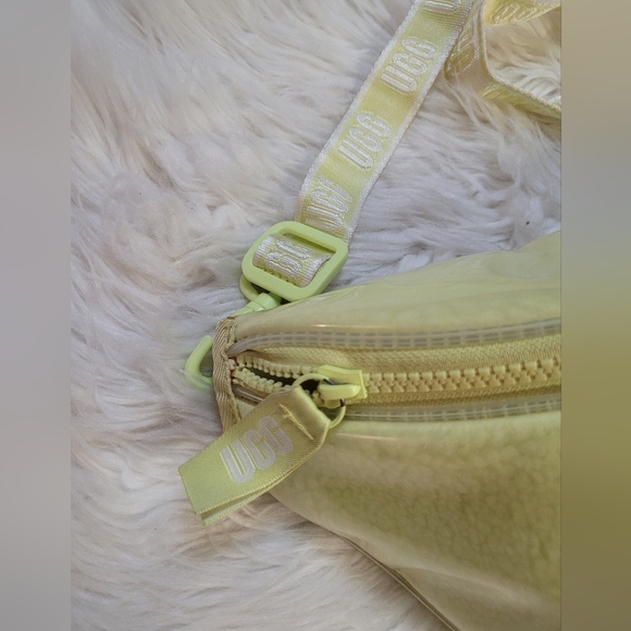 UGG Women's Shearling Belt Bag - Yellow - Picture 4 of 9